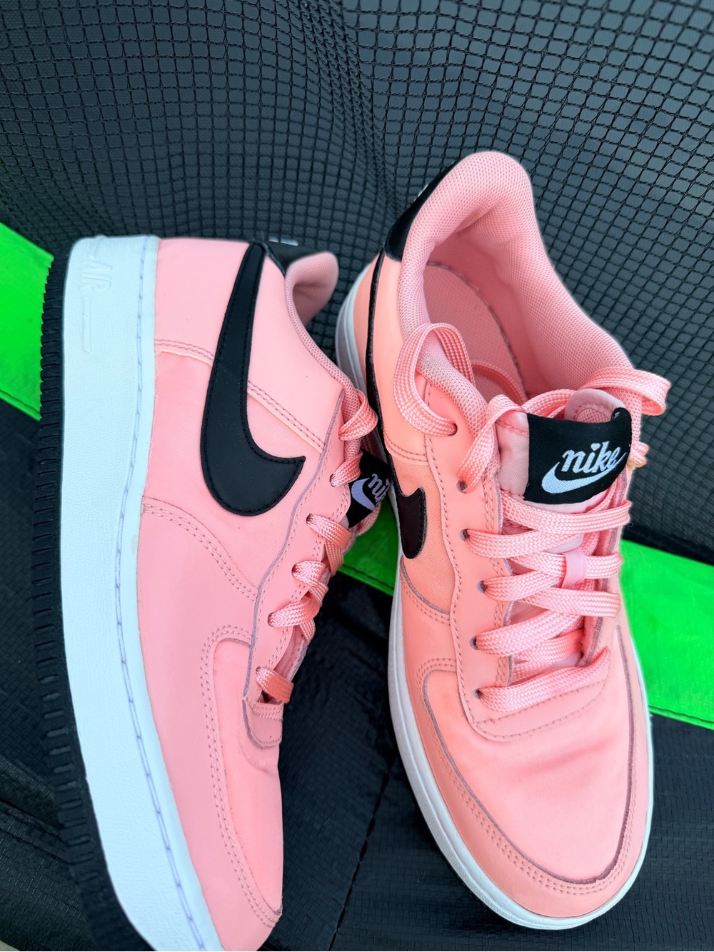 Nike Air Force One Low GS Valentine's Day Coral  BQ6980-600 Size 6.5Y